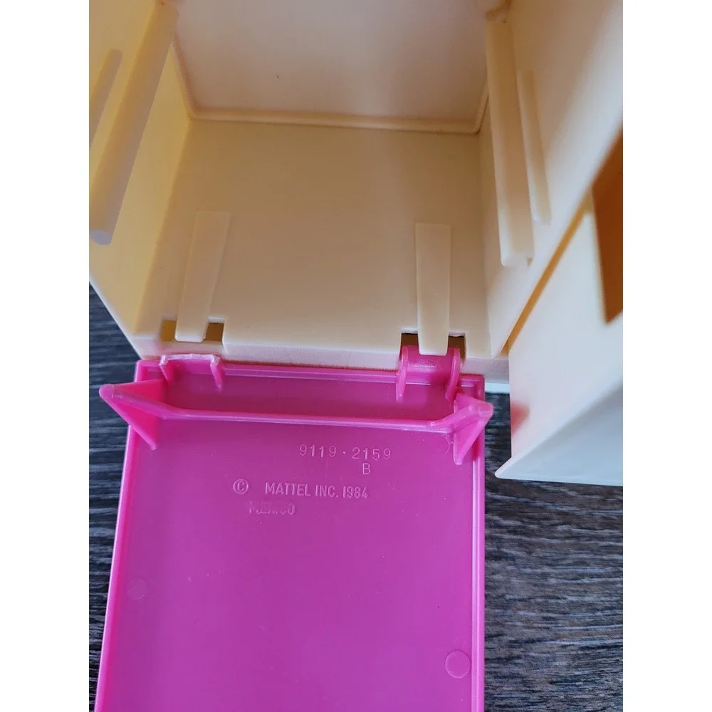 Vintage 1984 Barbie‎ Kitchen Play Mattel 9119-2159 Pink Heart Kitchen Center #5